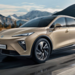 En su nuevo centro de tecnología europeo, MG presenta la primera batería semisólida que se fabricará en serie junto a una nueva tecnología híbrida