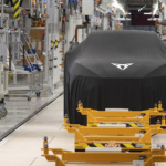 La española CUPRA ya produce las baterías que necesitan su primer eléctrico fabricado en Martorell y el ID.Polo, ya sin aranceles