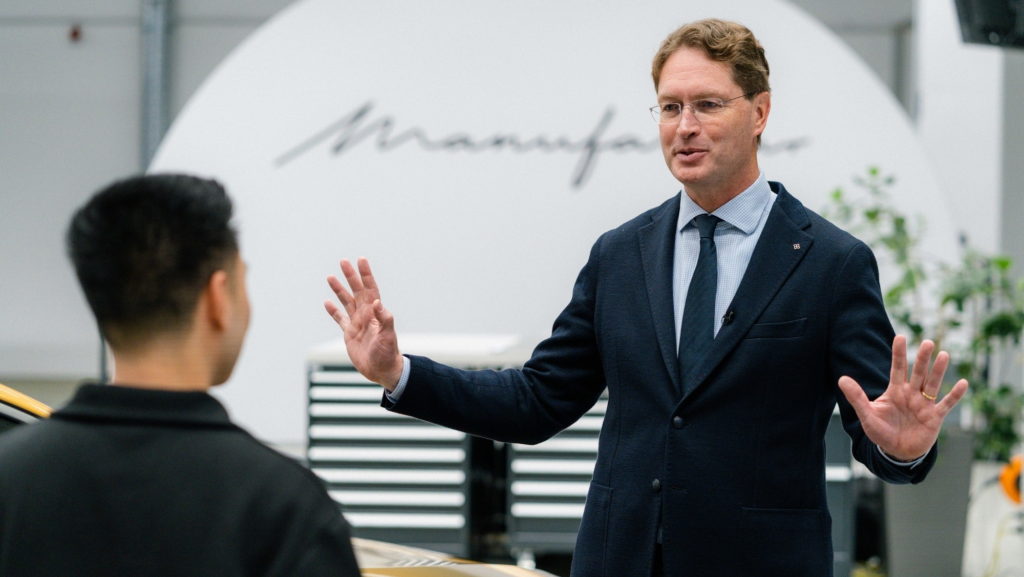 Ola Källenius, CEO de Mercedes, lanza una advertencia a Europa: "el objetivo del 90% de coches eléctricos podría colapsar el mercado"