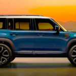 1.381 CV vs el Toyota Land Cruiser: la marca que llega a España lanza un brutal 4×4 híbrido