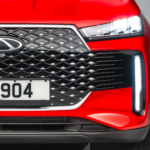 Más barato que el Duster: el híbrido de 204 CV que OMODA y JAECOO no trae a España pero ya puedes comprar