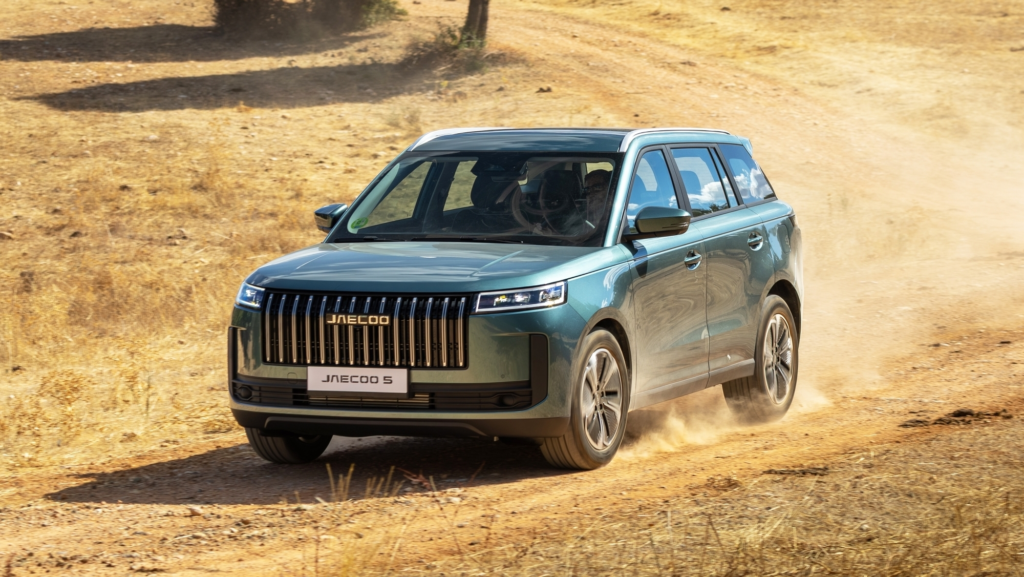 La etiqueta ECO de este híbrido de JAECOO es una de las más baratas de España: desde 30.000 € sin descuentos