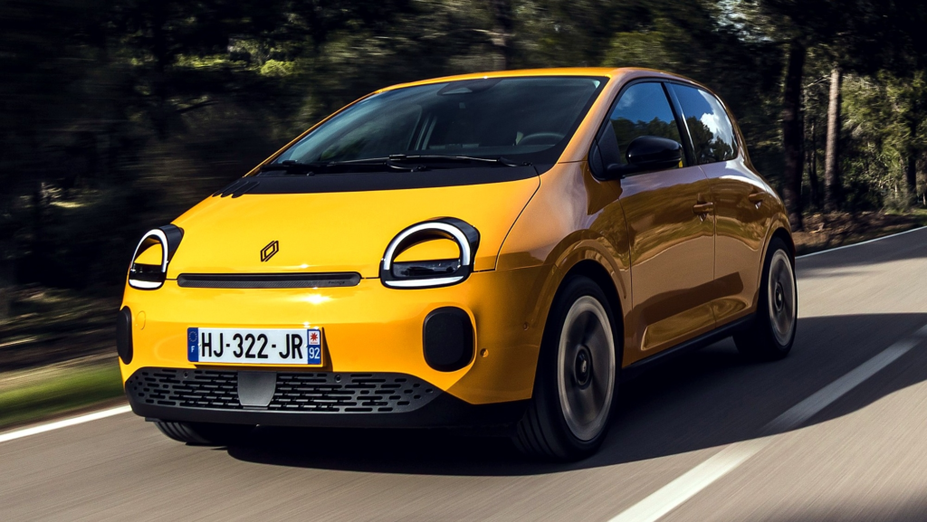 Uno de los coches del año ya está aquí y cuesta 12.970 €: probamos el nuevo Renault Twingo eléctrico