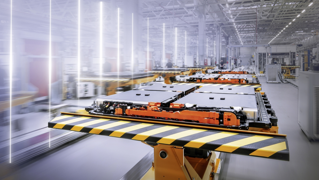 Mercedes avisa: su próxima gran revolución no será un coche eléctrico, sino su batería de 1.000 km de autonomía real