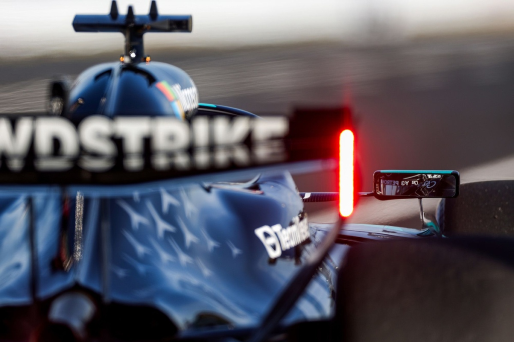 Cómo un botón mal pulsado provocó un fallo de software que dejó a Russell sin podio #F1 #FVDigital