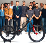 El presidente del Gobierno, Pedro Sánchez, y el Ministerio de Transportes, involucrados 100% con la bici eléctrica