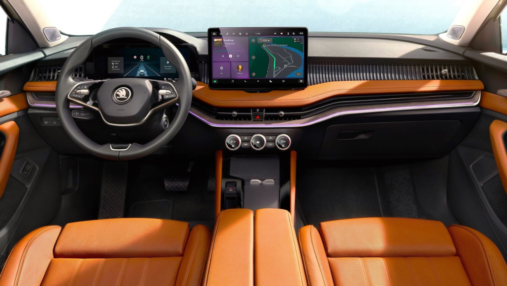 270 CV y etiqueta CERO: el Skoda híbrido enchufable más potente llega a España