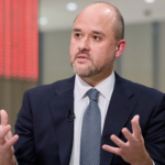 Curiosamente, el CEO de Nissan, Iván Espinosa, ahora responde de otra manera a los rumores de cierre en plen reestructuración