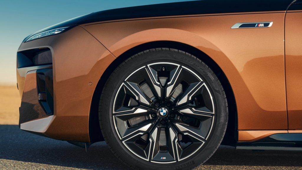 Grandes novedades para coche eléctrico más caro de BMW: su nueva generación llevará las mejores baterías del mundo