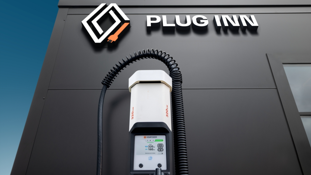 Renault lanza "Plug Inn": su propia red de carga rápida capaz de sumar 400 km de autonomía en 15 minutos