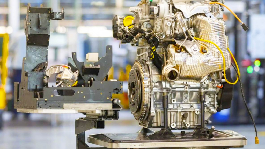 Repsol se saca de la manga un motor híbrido ultra eficiente alimentado por gasolina 100 % renovable y que consume 3,3 l/100 km