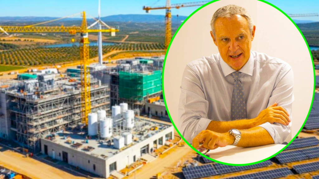 El director de la patronal química avisa de la "posible desinversión" de los 3.000.000.000 € para producir las 300.000 toneladas de hidrógeno verde en Andalucía