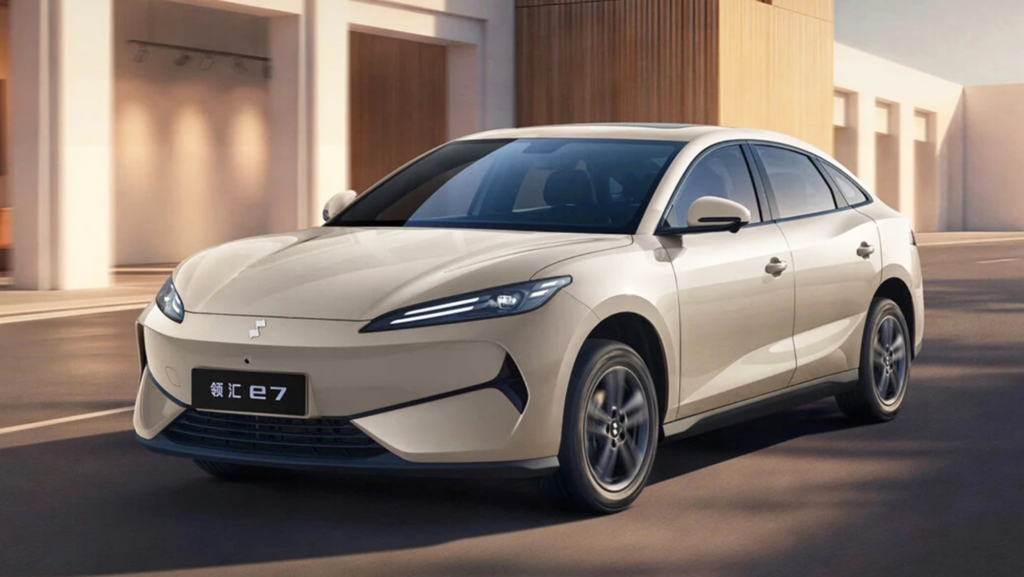 BYD se desmarca ofreciendo un año de carga ultrarrápida gratis si compras este coche de su nueva marca