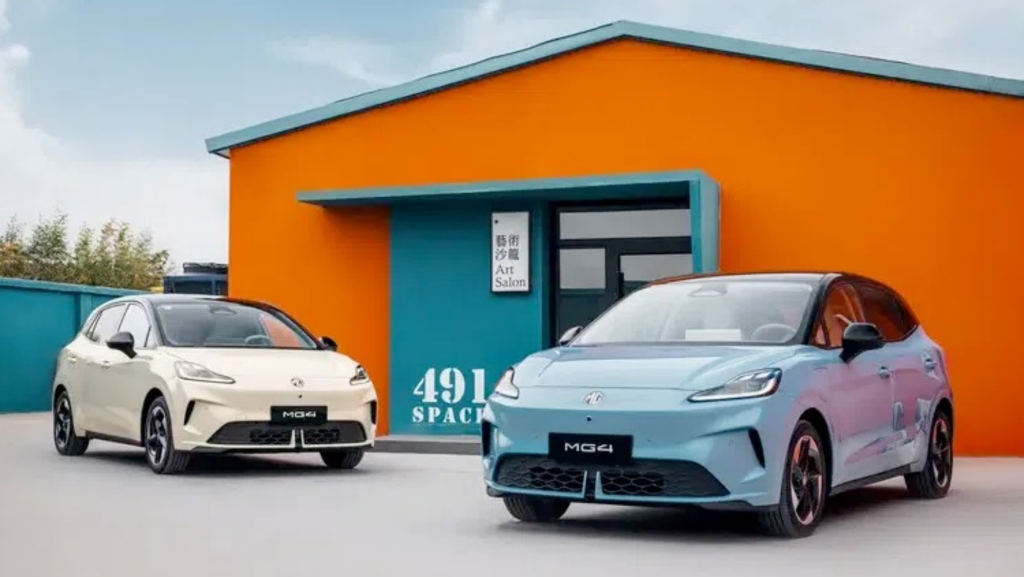 Después de recibir 24.000 pedidos en 15 días, MG lanza un nuevo MG4 con 530 km de autonomía y carga rápida