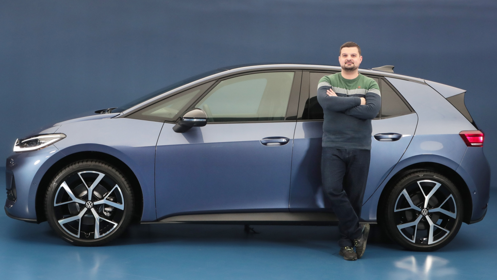 Nos hemos subido al nuevo Volkswagen ID.3 Neo: el compacto eléctrico con hasta 630 km de autonomía y la 'salsa secreta' que busca el cambio