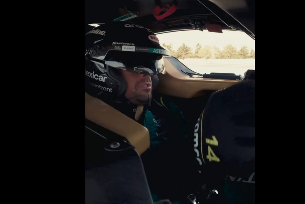 Vídeo: Alonso vuelve y disfruta en pista con el Aston Martin Valkyrie #F1 #FVDigital