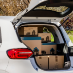 Desde 14.590 € con 256 km de autonomía: la furgoneta eléctrica más pequeña y barata que ya puedes comprar en España