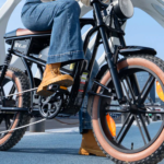 No cuesta ni 1.000 euros y es una bicicleta eléctrica de montaña con doble suspensión que parece una moto