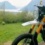 Esta empresa italiana de motos eléctricas busca hacer un hueco con un modelo muy ligero en un sector en el que quien más crece es China