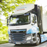 Todos hablando de las bondades de los camiones eléctricos, y Toyota confía en el camión de hidrógeno junto a otro socio