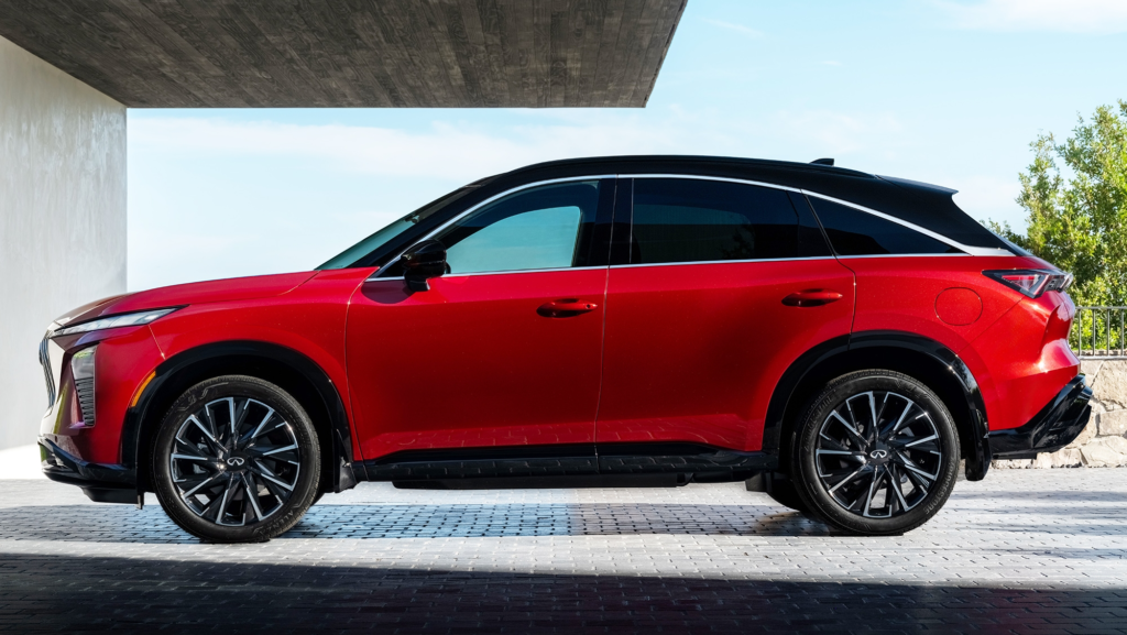 Esta marca abandonó España de forma repentina, y ahora el CEO de Nissan reconoce que "hubo muchos fallos" que siguen siendo un problema