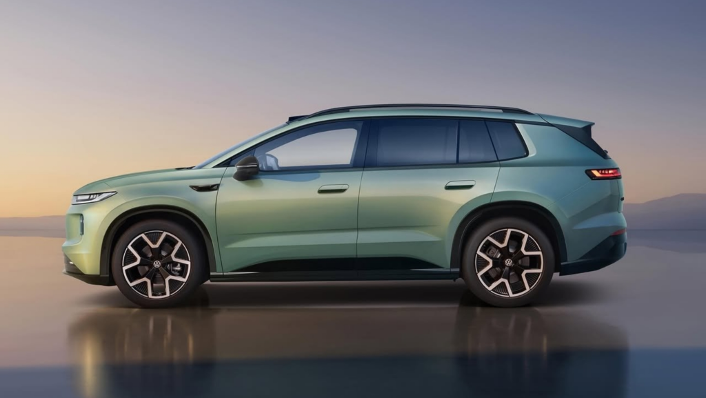 Volkswagen inicia la reconquista de China presentando dos coches eléctricos, un SUV y un sedán del tamaño del Passat