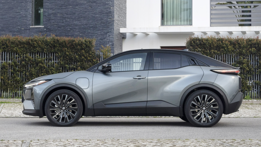 Los coches eléctricos de Toyota empiezan a dar resultados: 318.103 matriculaciones en Europa entre híbridos y eléctricos en solo 3 meses