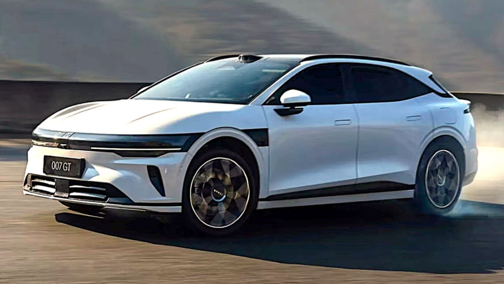 880 km de autonomía y recarga en 10 minutos: este familiar de Volvo llega a España en semanas