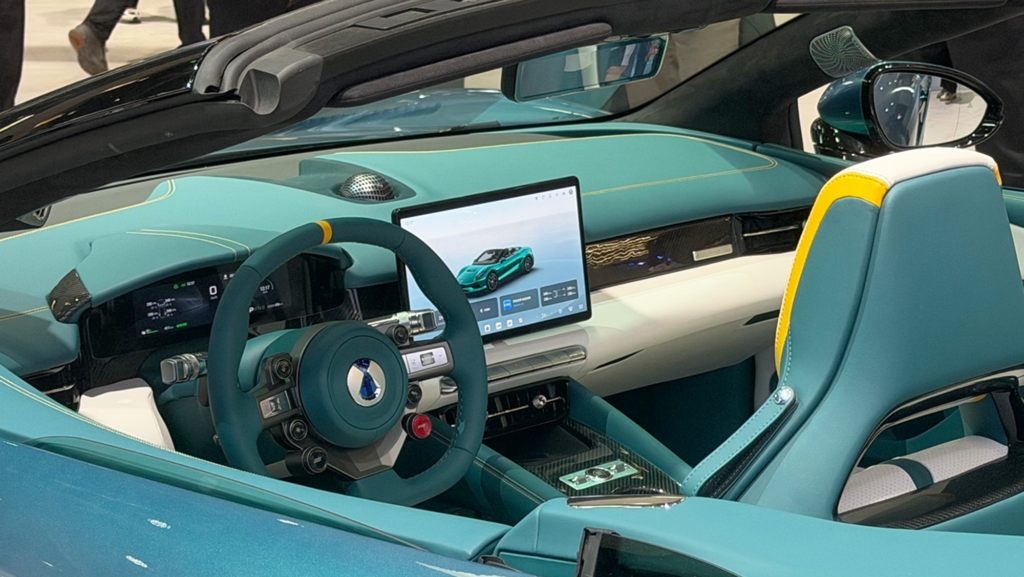 BYD va a por todas: curiosamente su marca deportiva lanzará un coche de 1.000 CV en Europa antes que en China