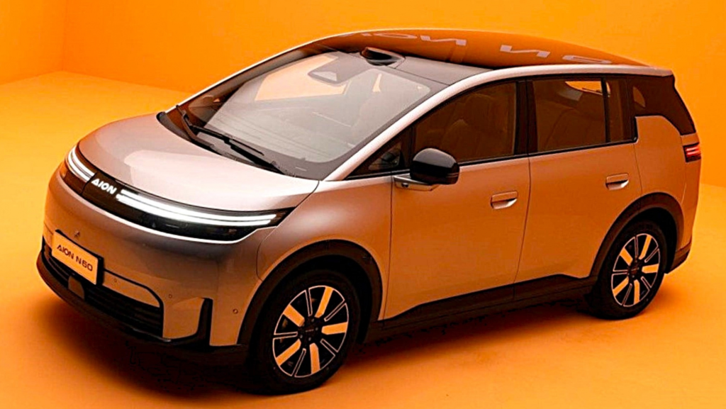 Por 19.000 €, 610 km de autonomía y casi 2.000 L de maletero: el nuevo SUV de este fabricante que llega a España este verano