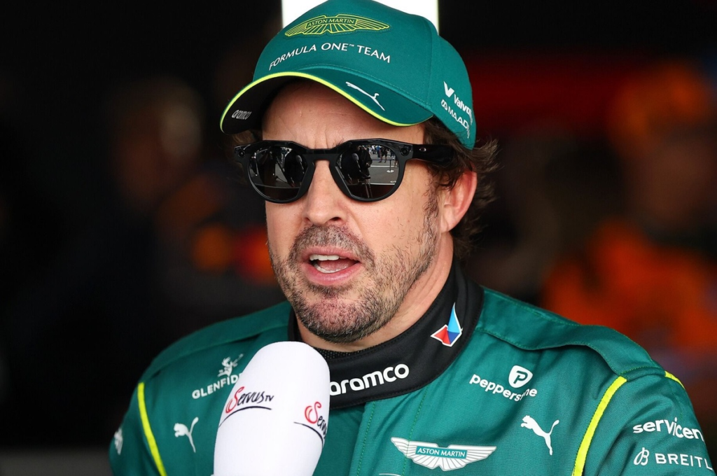 Las preguntas más surrealistas a Alonso en el regreso de la F1 #F1 #FVDigital