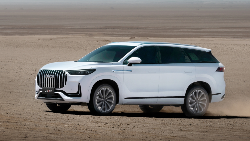 Más de 1.000 km de autonomía para este 'súper híbrido' de lujo para 7 pasajeros con un precio de derribo