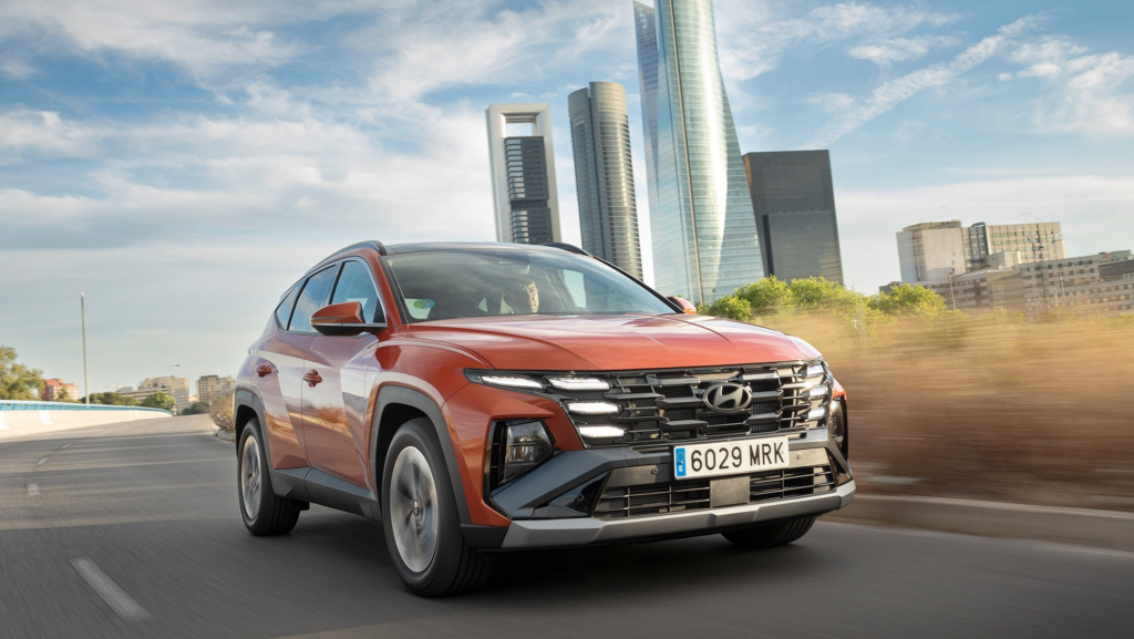 Etiqueta ECO, 900 km de autonomía y practicidad como pocos: así es uno de los SUV híbridos más queridos en España