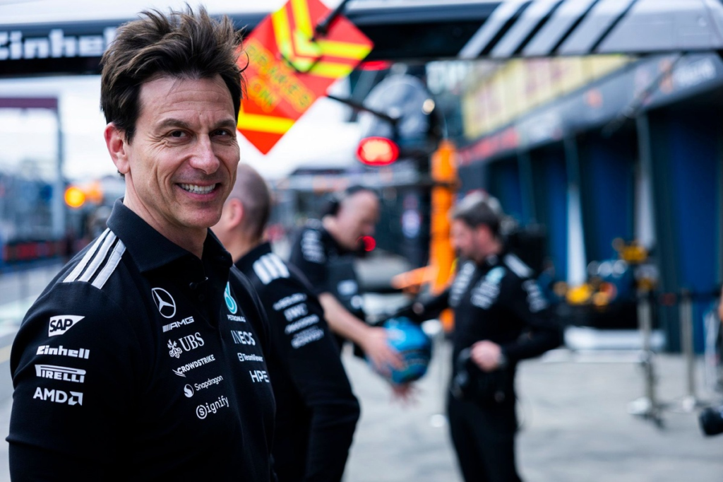 Toto Wolff cree que los críticos de la F1 2026 “deberían callarse” tras Miami #F1 #FVDigital