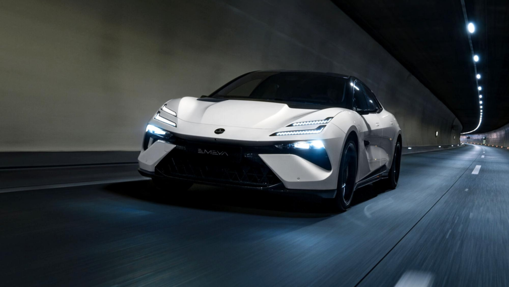 El Lotus Emeya ya tiene precio en España: hasta 918 CV y 0 – 100 km/h en 2,78 segundos