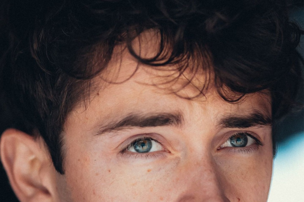 Leclerc sigue pilotando como si Ferrari pudiera darle más de lo que realmente tiene #F1 #FVDigital