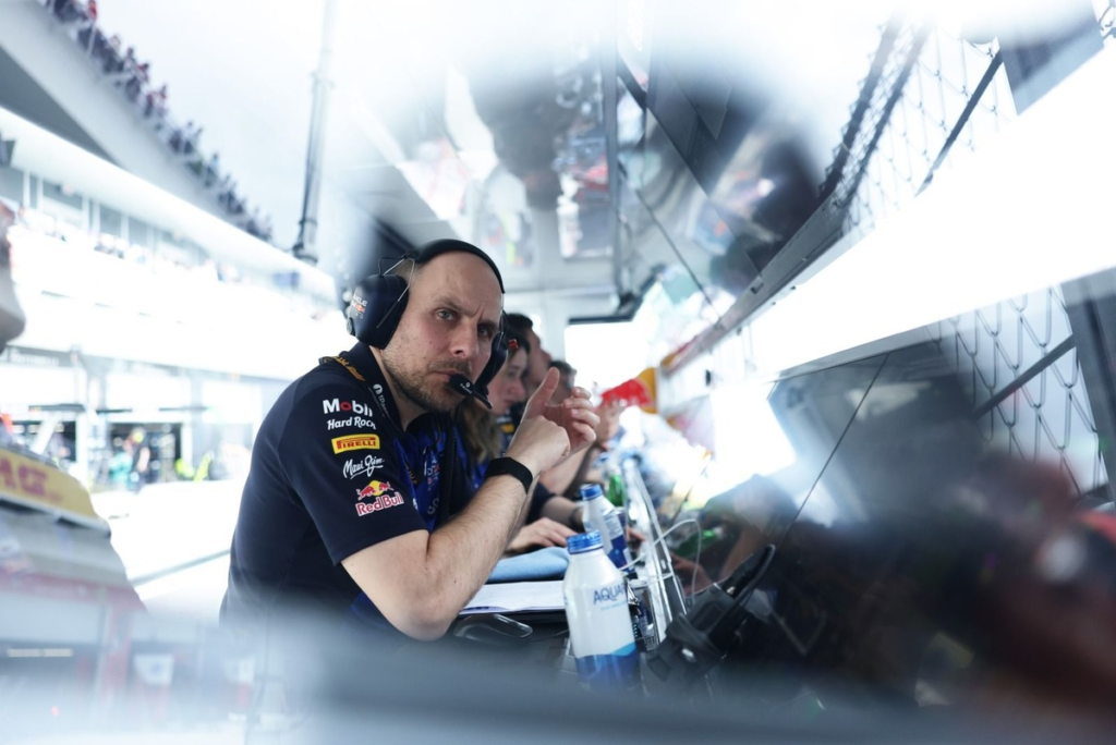 Red Bull quiere cerrar el “ping-pong” con McLaren tras el lío con Lambiase #F1 #FVDigital