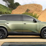 Hasta 2.017 litros de maletero, 540 km de autonomía y 6 plazas: Lexus da la sorpresa y presenta un nuevo SUV eléctrico