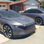 Aparecen abandonados los prototipos del coche eléctrico chino que nunca llegó a venderse tras más de 1.000.000.000 € de inversión
