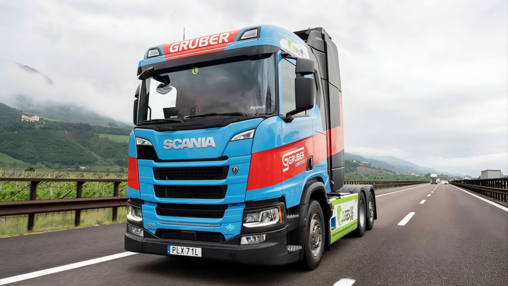 1.000 km de autonomía y repostaje en menos de 20 minutos: el camión de hidrógeno de Scania empieza sus pruebas reales en Italia