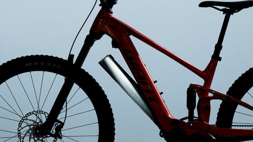 Con 1.200 ciclos de carga y menor degradación, esta marca de bicicletas eléctricas será la primera en usar baterías semisólidas más ligeras y seguras