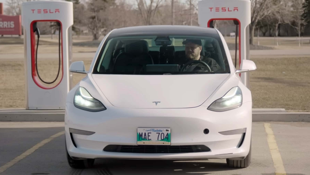 Después de recorrer más de 611.000 km la batería original de este Tesla Model 3 ha perdido 132 km de autonomía