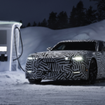 Jaguar ya sabe qué nombre ponerle a su nuevo y espectacular coche eléctrico y dentro de poco nosotros también lo sabremos