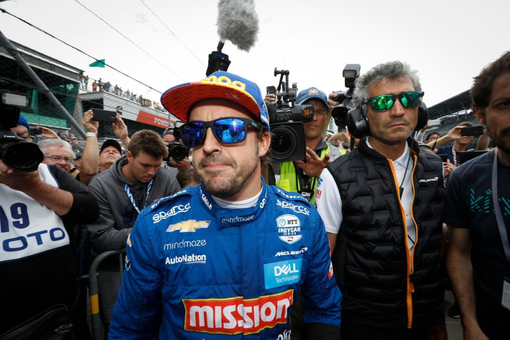 Fallar a Alonso en la Indy 500, el mayor trauma de la carrera de Zak Brown #F1 #FVDigital