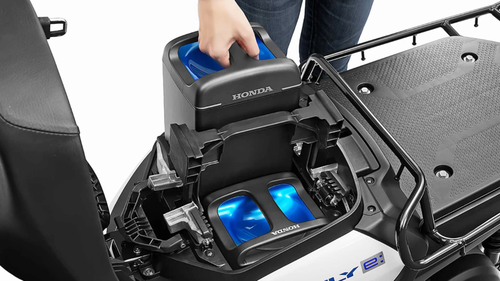 Honda sigue creciendo por el mundo con su sistema de intercambio de baterías para motos eléctricas y maquinaria cero emisiones