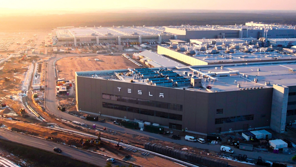 213.500.000 € para baterías: el volantazo de Tesla en Europa para frenar la amenaza china