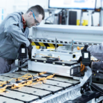 Europa quiere frenarlo pero el mayor fabricante de baterías del mundo ha instalado su segunda planta y suministra a BMW, Tesla, Mercedes y VW