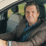 El CEO de FIAT, Olivier François, confirma: "Un coche debe ser útil antes que sofisticado. Los clientes no piden pantallas más grandes"