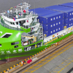 19.000 kWh de batería y 875 kW de potencia: este es el barco eléctrico más grande del mundo, capaz de transportar hasta 742 contenedores