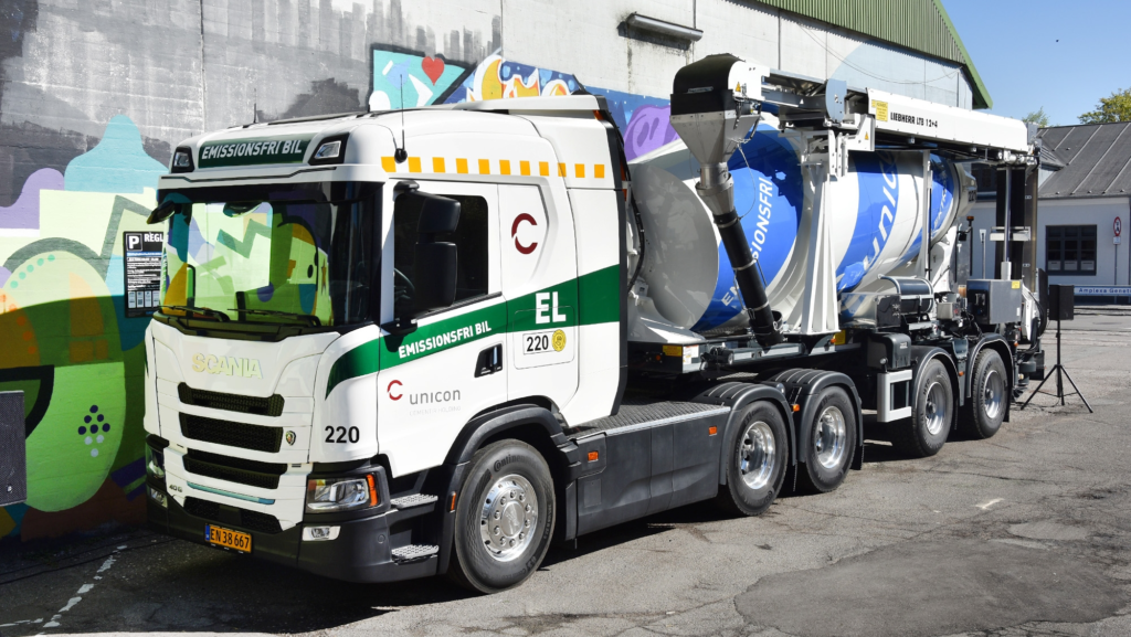 Con una batería de 400 kWh, esta hormigonera eléctrica recorre 200 km y promete ser el futuro de las obras urbanas